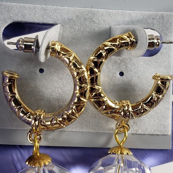 Gold-Tone Textured Hoop Earrings w/ Clear Crystal Drop – Bold Statement Jewelry - Picture 4 of 8